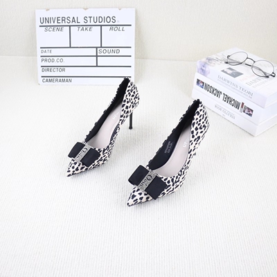 春秋季新款撤柜细高跟尖头单鞋