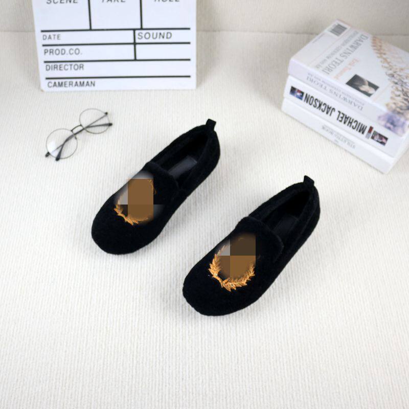 羊羔毛平底加绒中口女豆豆毛毛鞋