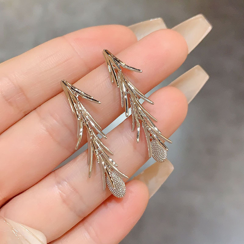 新年款树叶长款流苏耳环韩版设计感麦穗网红银针耳钉小众百搭耳饰