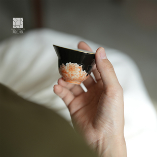 赋山叙官方丨黛墨万花主人杯单杯景德镇手绘矾红折腰功夫品茗茶杯