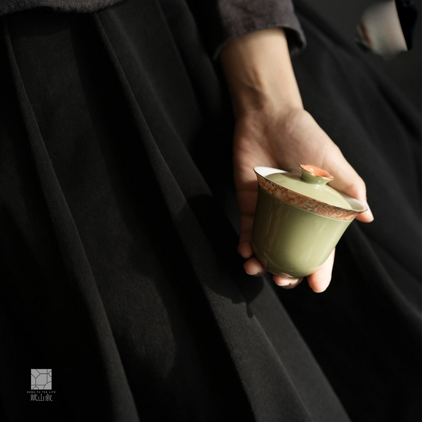 赋山叙官方丨庭芜绿矾红花卉边纹盖碗单个手绘陶瓷岩茶功夫茶器具,餐饮具,盖碗,淘宝优惠券,粉丝福利购,淘宝优惠卷