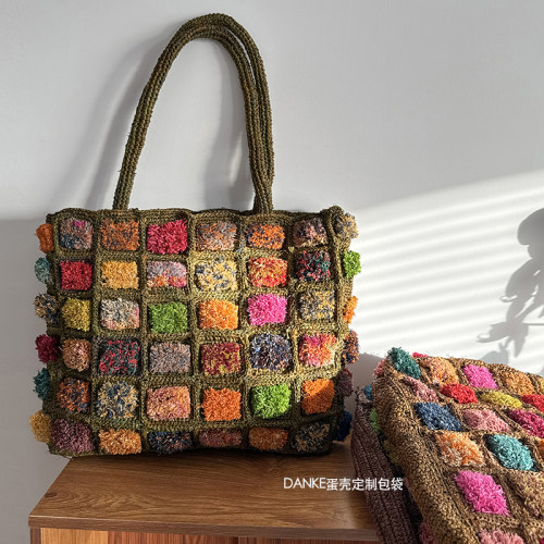 每个都不同的重工立体彩色编织包