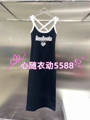 休闲连衣裙其他材质字母