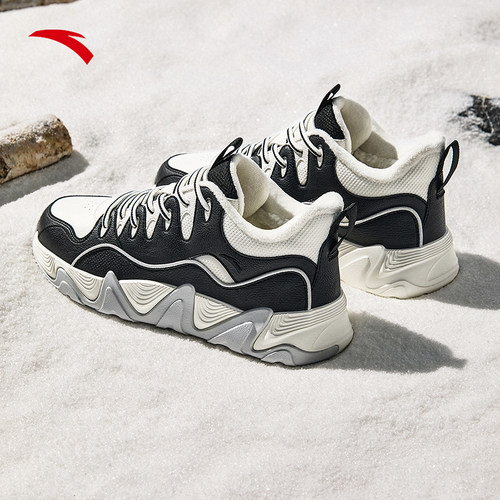 安踏经典潮流女子板鞋