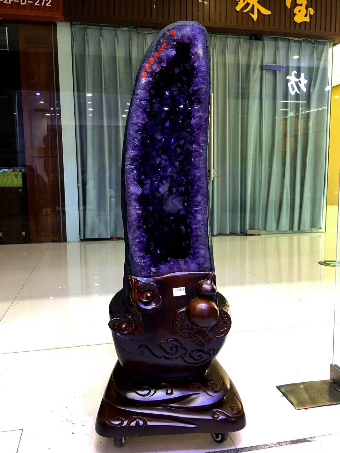 天然紫晶洞摆件乌拉圭钱袋子聚宝盆消磁原石家居摆件