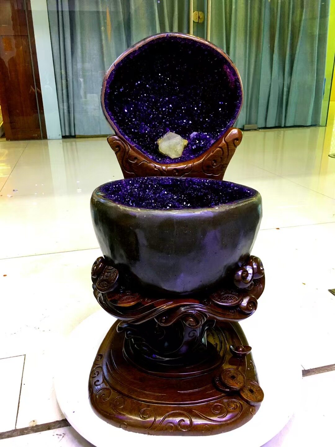 天然紫水晶洞摆件巴西乌拉圭钱袋子恐龙蛋原石摆件办公室家居开业