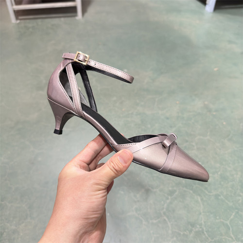 WHATFOR女鞋尖头细跟凉鞋