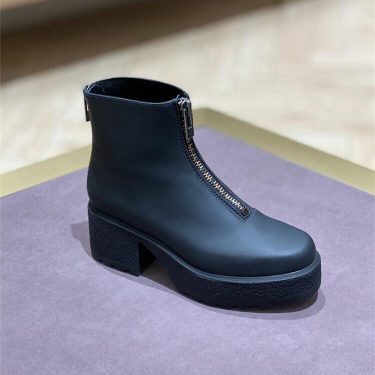 STELLALUNA圆头厚底欧美风短靴