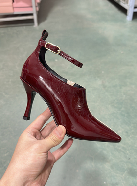 LR女鞋 Luxury Rebel尖头细跟短靴漆皮亮面一字带踝靴LJ333K01006