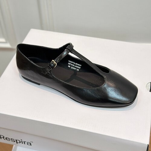 GEOX杰欧适平底浅口简约通勤单鞋