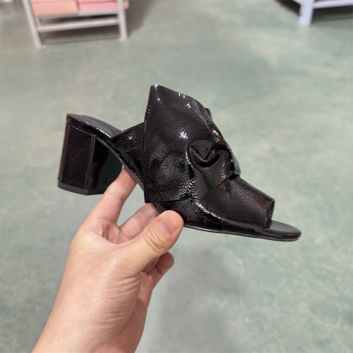 WHATFOR春夏新款粗跟显瘦凉鞋