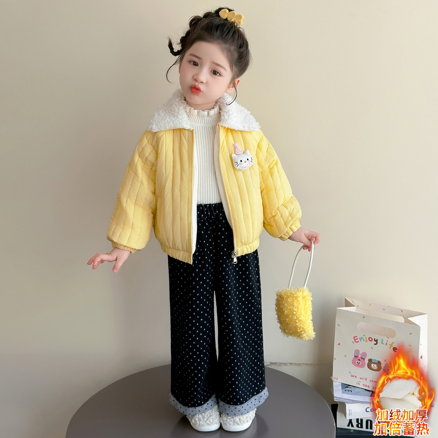 女宝宝冬装洋气猫咪绗棉外套