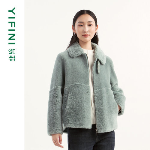 易菲摇粒绒立体拼接外套