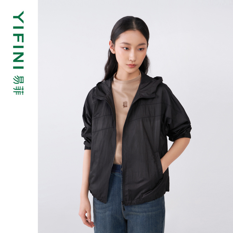 易菲宽松短款下摆收腰外套