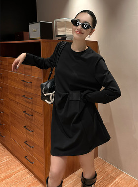 紫紫  P系皮标卫衣裙 三季暖绒经典褶位皮标卫衣裙圆领长袖连衣裙