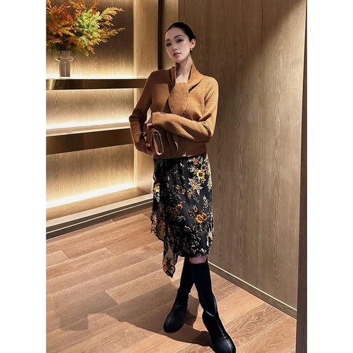 AME莫里斯花园裙立体植绒半身裙