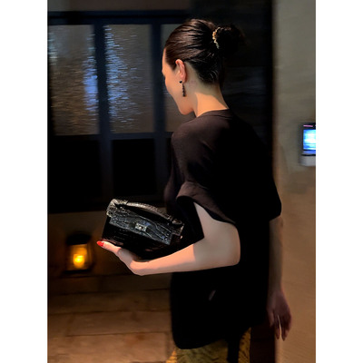 诠释经典优雅高级设计小衫