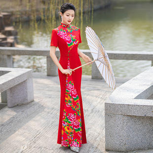 演出旗袍2025新款 走秀优雅旗袍 改良演出长旗袍复古东北大红花修身