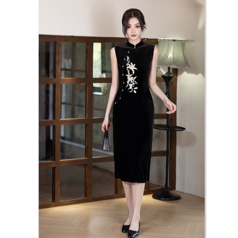 现代改良新中式长款丝绒绣花无袖旗袍2025初秋新款气质港风