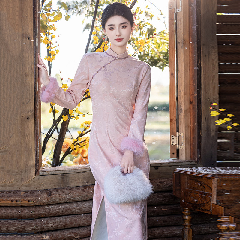 粉色加绒加厚冬装国风新中式长款长袖改良旗袍女复古拜年服秋冬季
