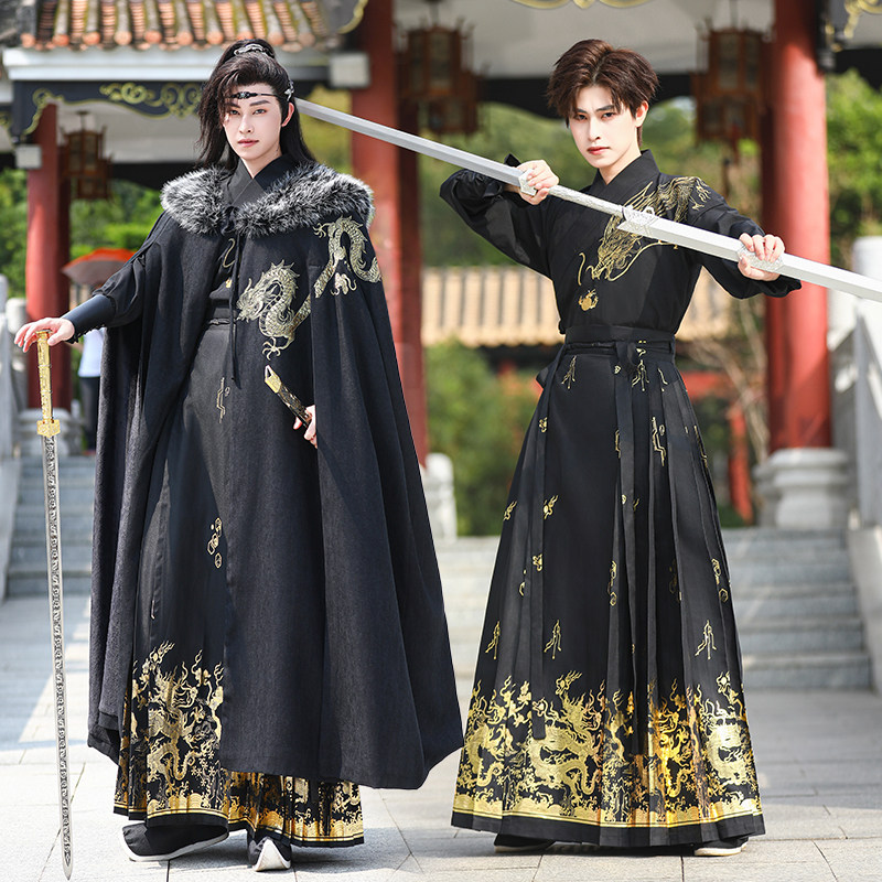原创秋冬季新款汉服 腾龙 高密大毛领汉服 加绒斗篷 披风古风