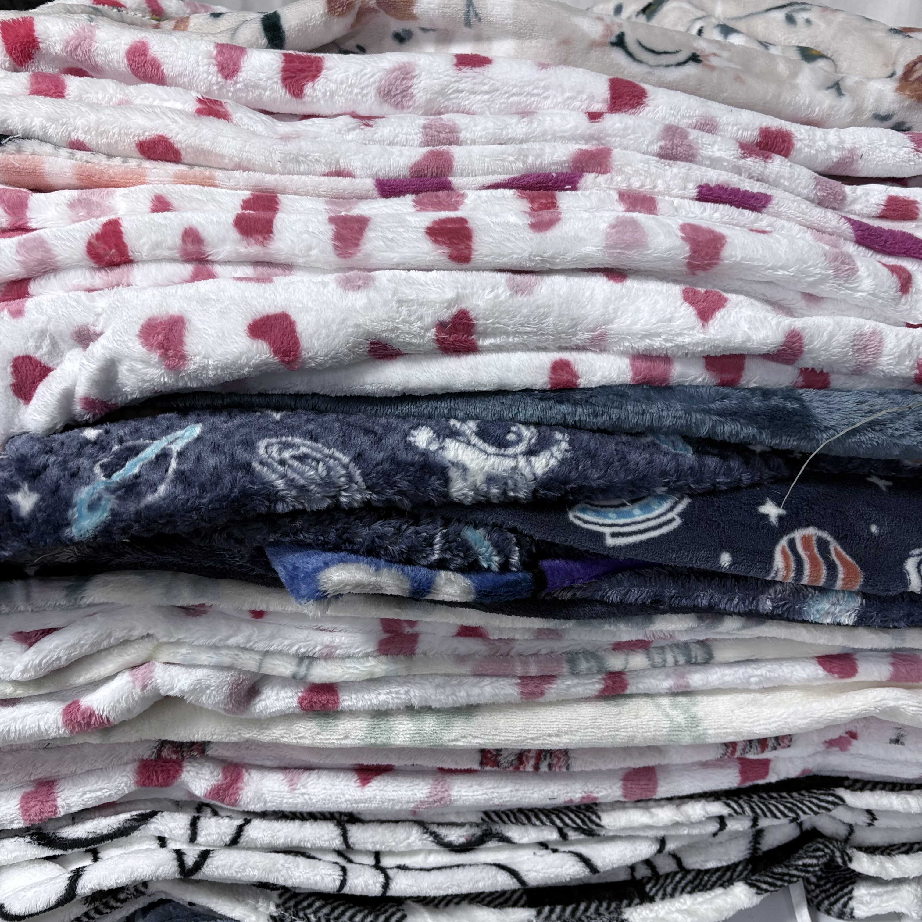 盖毯特价实惠宠物毛毯盖毯