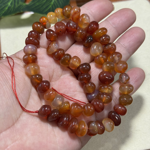 约10*5mm天然不规则红玛瑙小豆子圆润中孔散珠半成品Diy项链手链