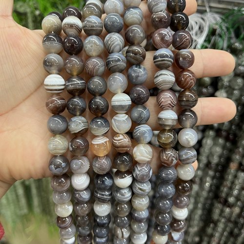 新货天然波斯湾玛瑙圆珠散珠一条38厘米长油润细腻