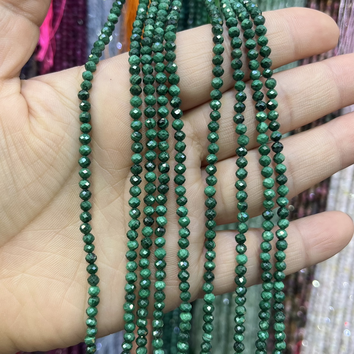 天然3mm刻面圆型孔雀石散珠手链半成品一条38厘米锁骨链配珠绿色