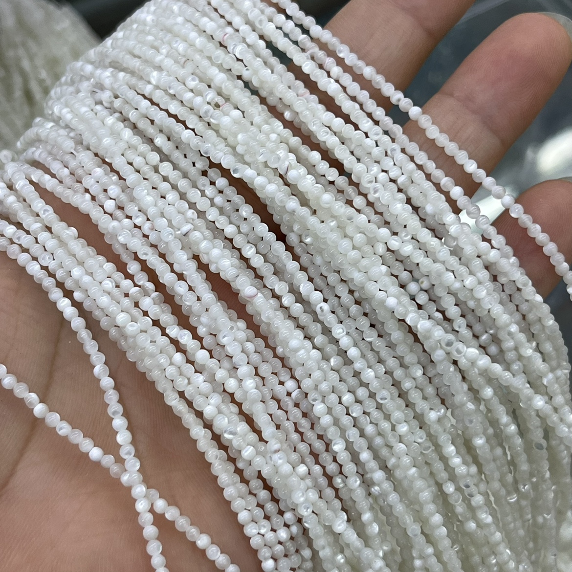 2mm天然马蹄螺贝圆珠散珠半成品手工串珠饰品配件白色闪光锁骨链