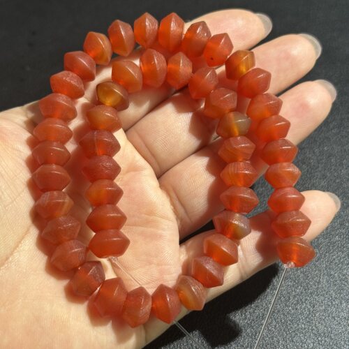 天然老货红玛瑙飞碟珠11*7mm散珠半成品35cm长/48颗Diy项链瘦脸配