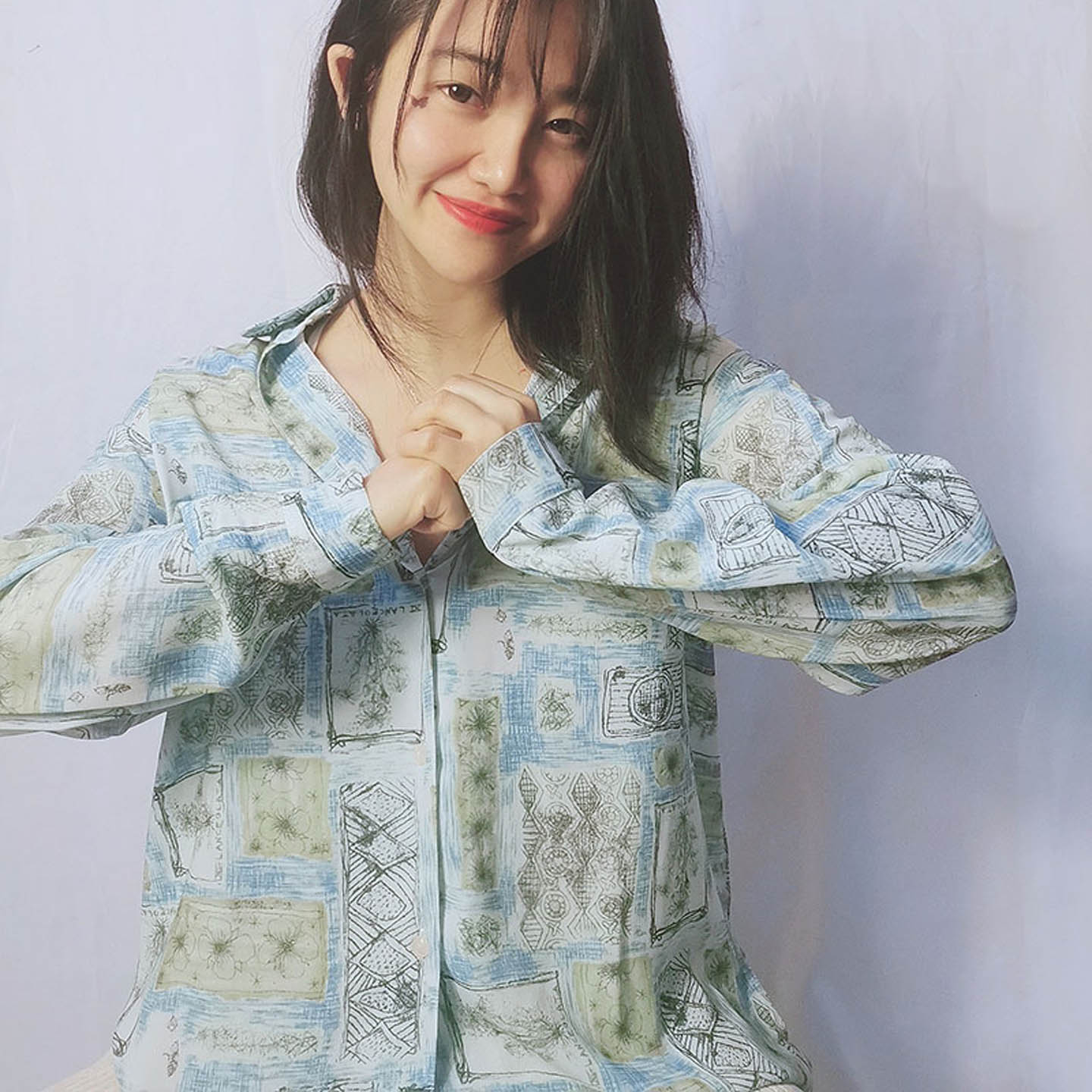 秋季复古浅色印花宽松衬衫女