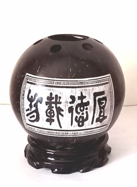 天然椰子壳雕刻笔筒非遗椰雕海南特色摆件工艺礼品生日办公客厅书