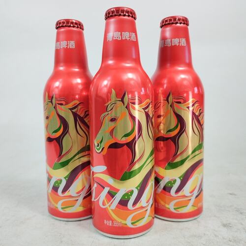 青岛啤酒新品鸿运当头蛇年版