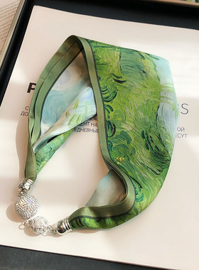 绿色真丝丝巾女2025新款磁扣项链吊坠护颈椎百搭100%桑蚕丝小领巾