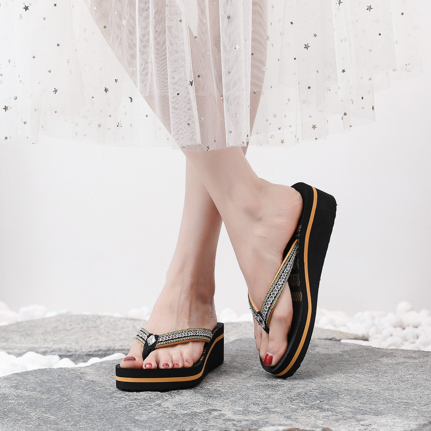 夏季新款包邮bitis鞋坡跟人字拖