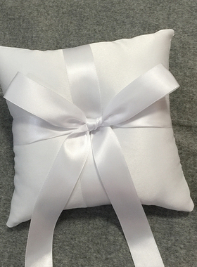 速卖通新娘戒枕欧式戒盒戒托白色蝴蝶结十字结戒指托道具求婚礼物