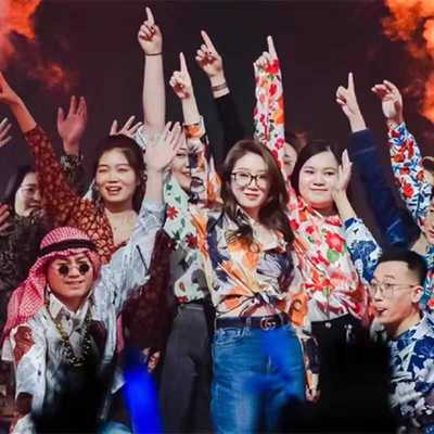 花衬衫表演风出租长袖印花衬衫