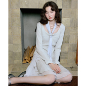 今日艺术家原创浅灰色韩系极简圆领领带钩花针织上衣