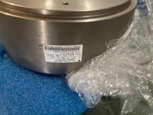 安川直驱电机 04C3C11 SGMCS