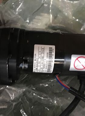 减速机CP-16A-9-J202A-SP  安川伺服电机SGM-A5A3H22 全新没包装