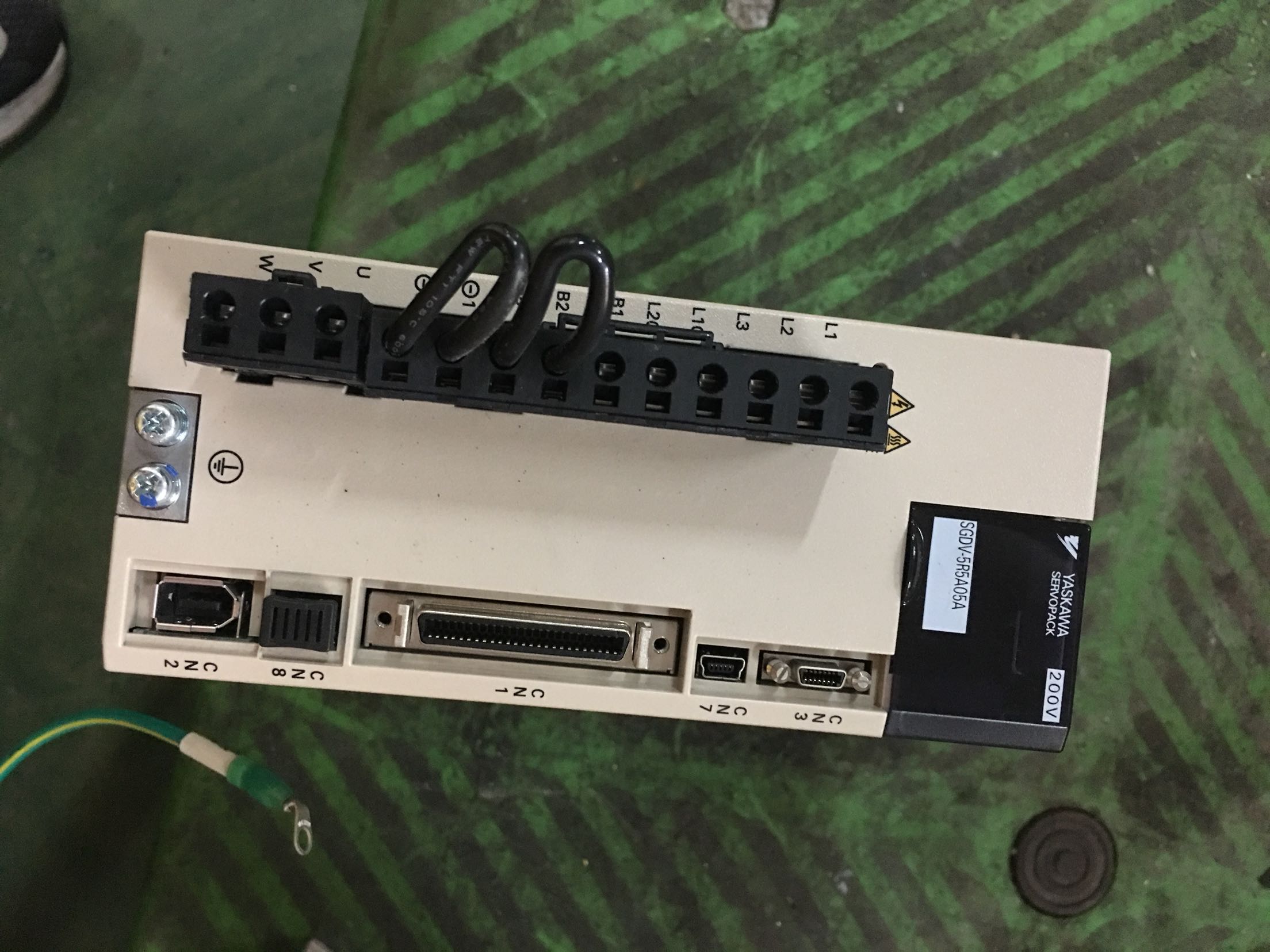 SGDV-5R5A05A驱动器安川