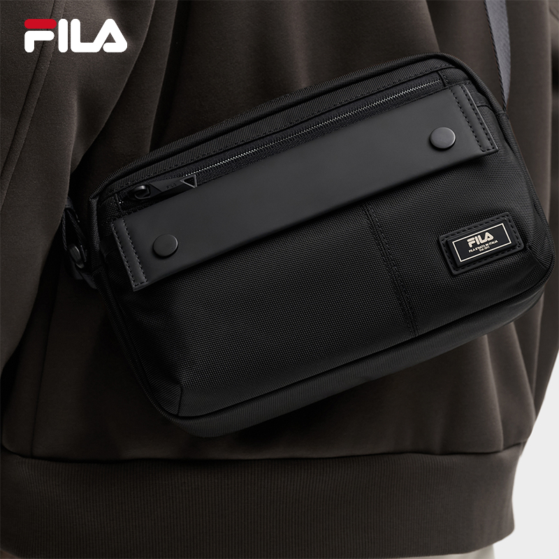 FILA斐乐男士休闲挎包