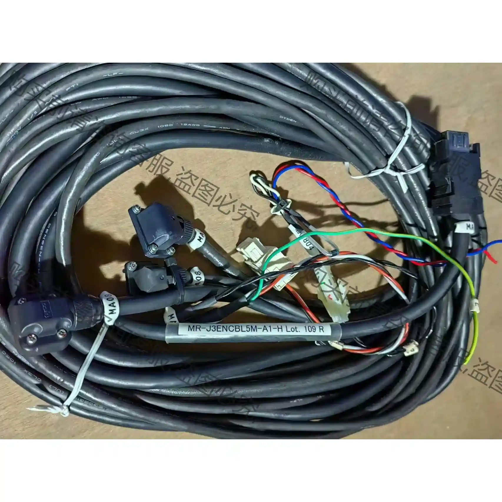 MR-J3ENCBL5M-A1-H 先议价 包上机好用