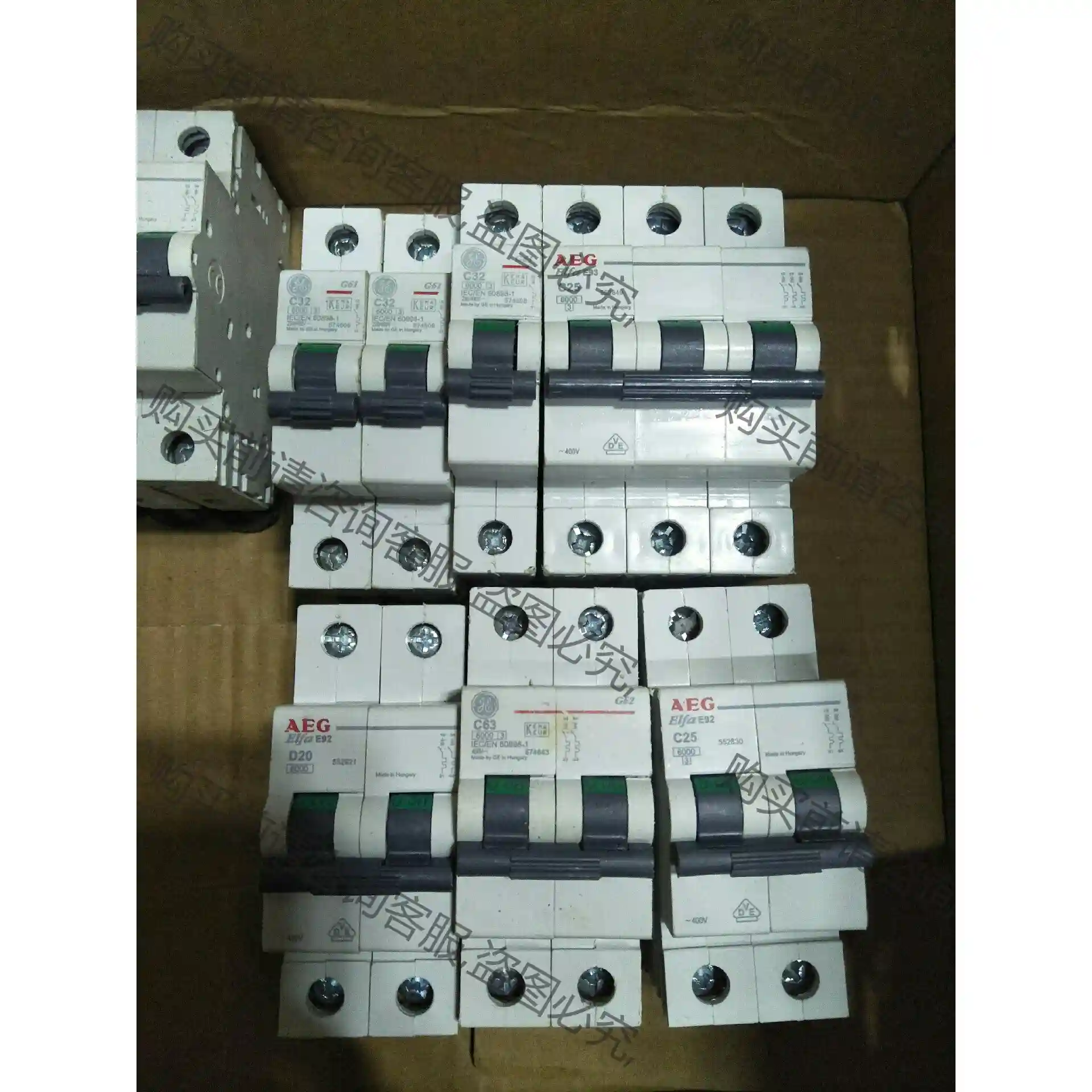 AEG空气开关，正品拆机，成色如图，图二全新，只有两个， 先议价