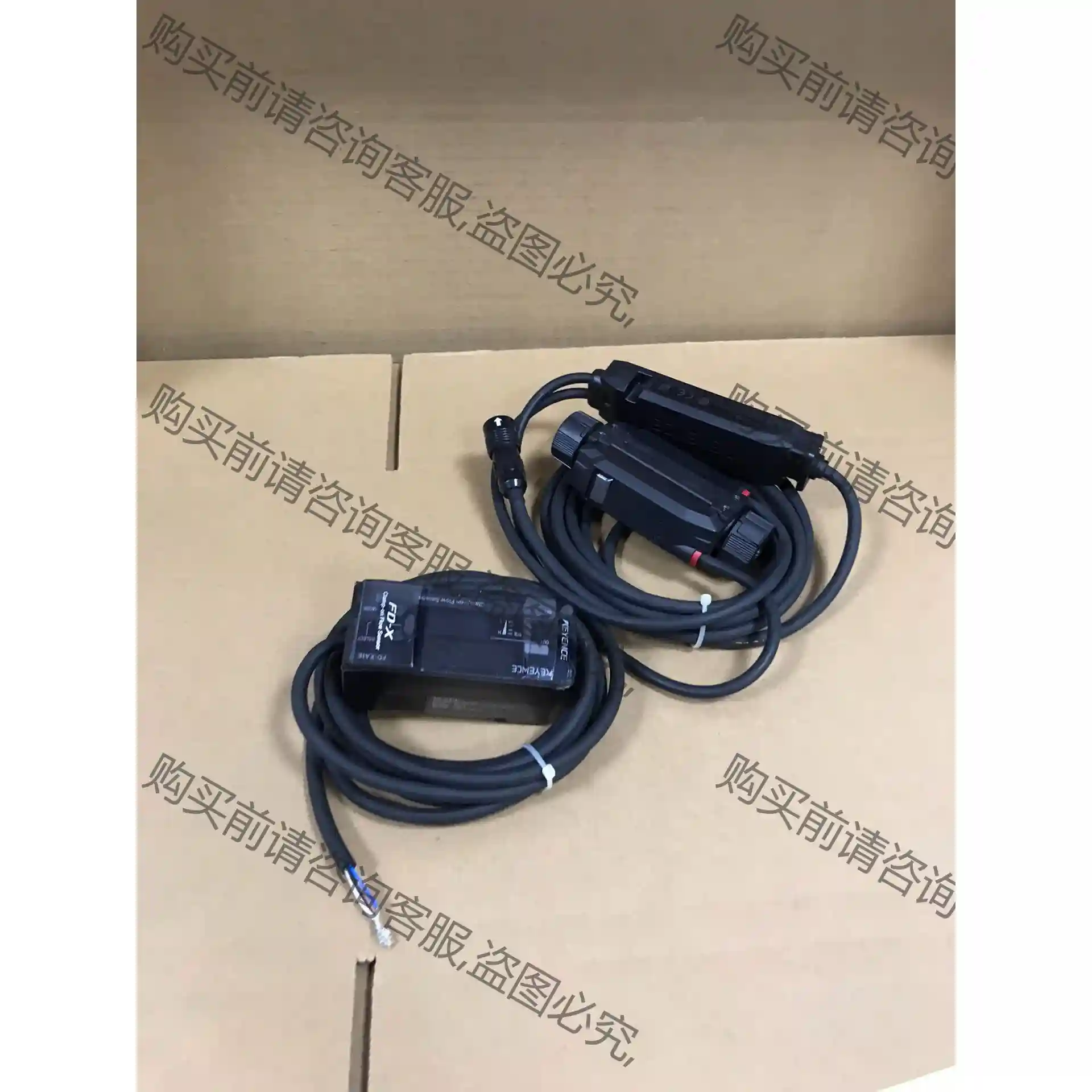 基恩士FD-XA1E FD-XS8E 流量传感器，成色如图， 先议价 包上机好