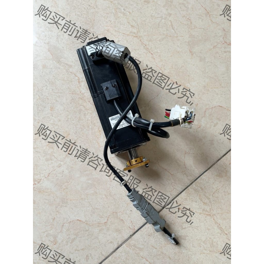 功能正常议价 安川电机SGMAH-04AAA2B 成色漂亮 拆机的时候法兰