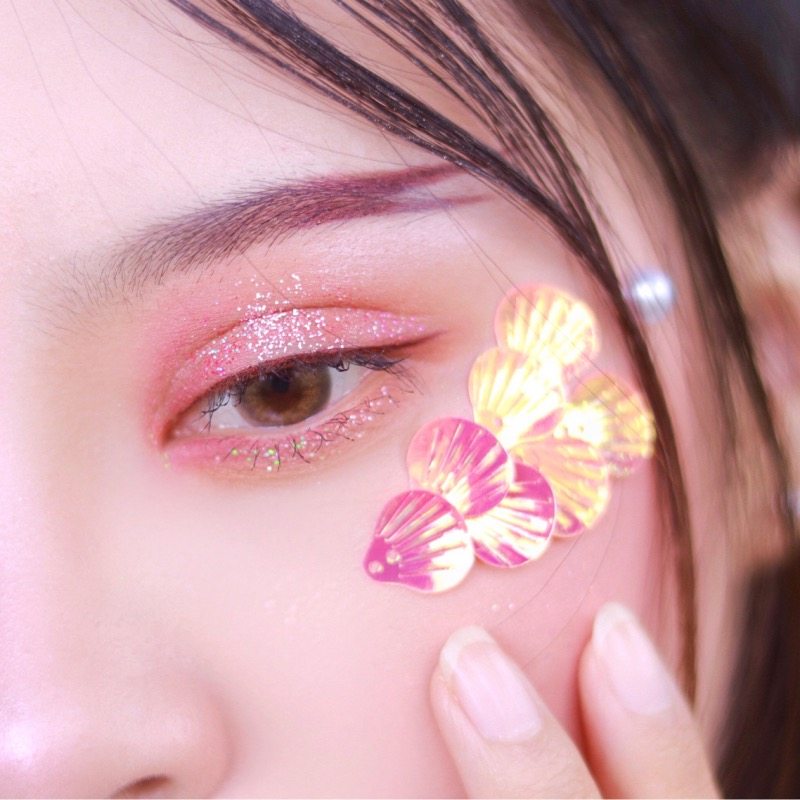 贝壳眼妆亮片人鱼鲛人妆泪钻眼角脸部贴饰品万圣节鱼鳞片古风汉服