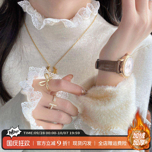 米色蕾丝加绒半高领针织打底衫女