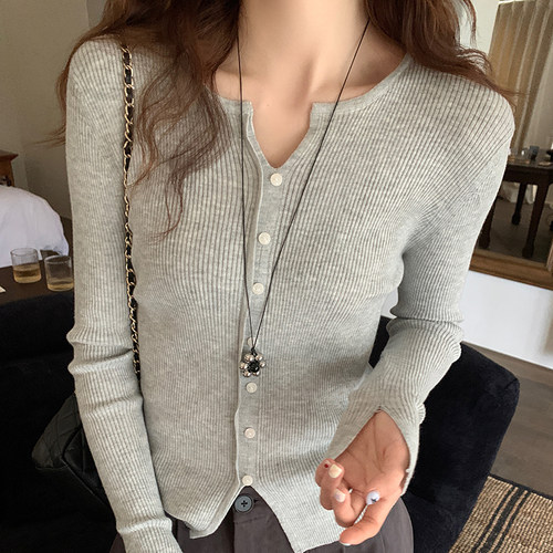 纯色设计感针织打底衫外穿